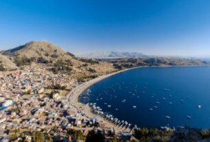 A Copacabana da Bolívia que deu origem ao nome de uma das praias mais famosas do Brasil