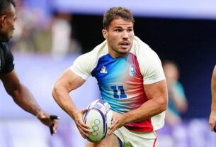 Antoine Dupont leva a França ao ouro no rugby sevens, consolidando o status de superstar