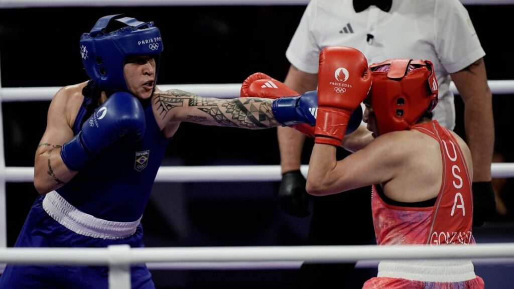 Bia Ferreira nas quartas de final do boxe: horário e onde assitir às lutas em Paris 2024