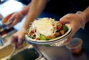 CEO da Chipotle diz que restaurantes servirão porções maiores após reclamações