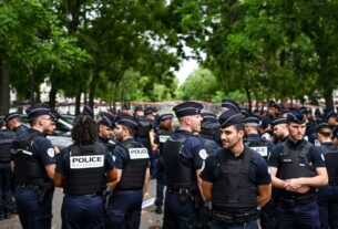 Com as Olimpíadas a poucos dias, a França se prepara para a maior operação de segurança da história do país