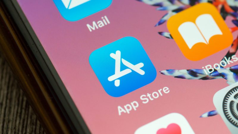 Comissão da UE acusa a App Store da Apple de violar as regras da concorrência digital – Euractiv