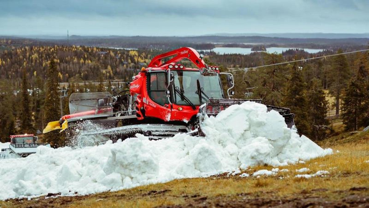 Como resorts de esqui estão estocando neve para compensar falta no inverno | Mundo