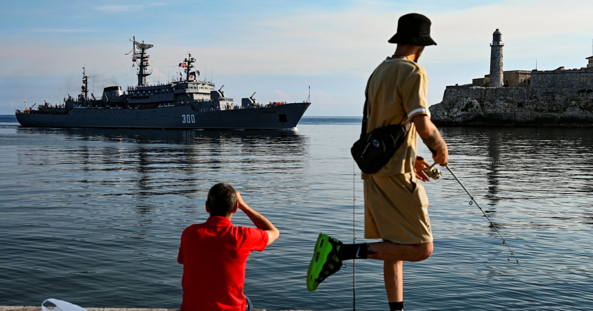 Em demonstração de laços crescentes, navios de guerra russos fazem nova visita às águas cubanas