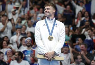 Estrela de Paris 2024, Marchand atinge feito que Phelps não conseguiu