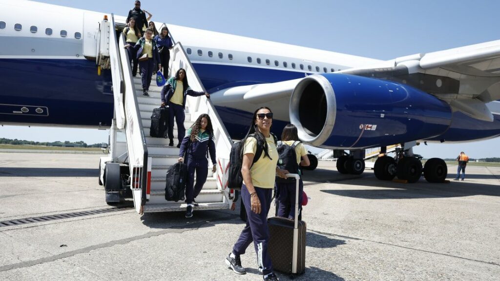 Futebol Feminino: Seleção Brasileira chega à França para os Jogos Olímpicos