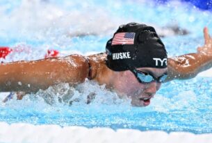 Huske e Walsh, da equipe dos EUA, vencem por 2 a 1 na final dos 100m borboleta feminino