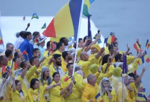 Inédito: Romênia leva marido e mulher como porta-bandeiras na cerimônia de abertura de Paris 2024