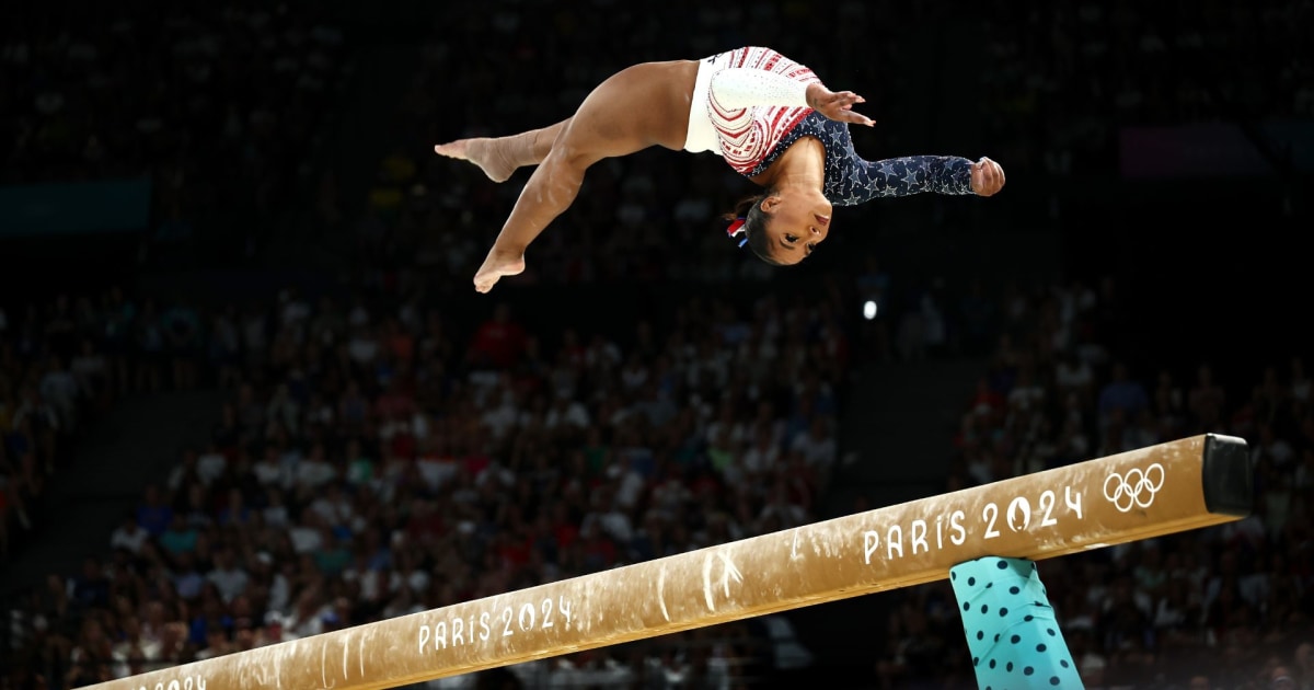 Jordan Chiles luta de volta na trave para ajudar a equipe dos EUA a ganhar o ouro em Paris