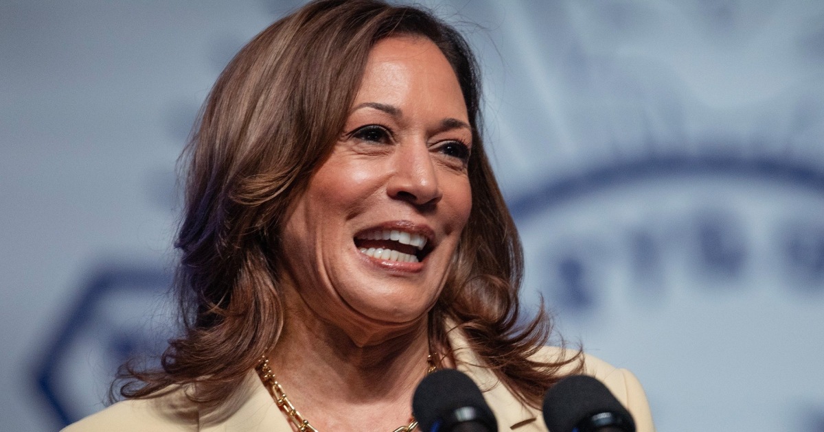 Kamala Harris avalia possíveis escolhas de vice-presidente enquanto a corrida de 2024 esquenta