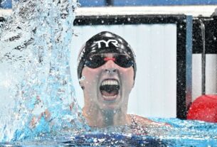 Katie Ledecky, da equipe dos EUA, ganha ouro nos 1500m livre, nas Olimpíadas de Paris em 2024