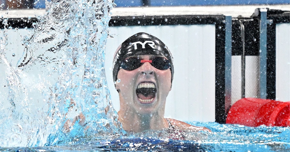 Katie Ledecky, da equipe dos EUA, ganha ouro nos 1500m livre, nas Olimpíadas de Paris em 2024