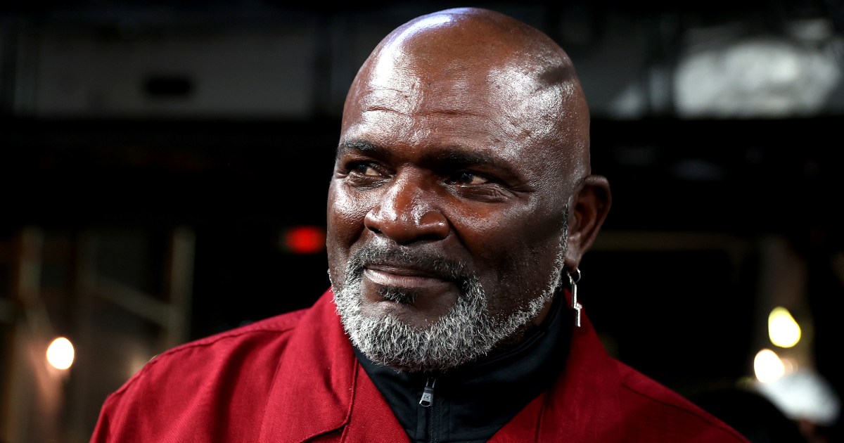 Lenda da NFL Lawrence Taylor é preso e acusado de não relatar movimento como agressor sexual novamente