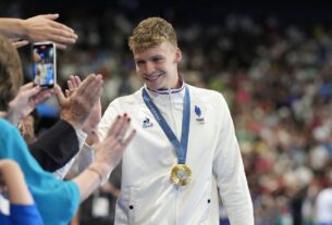 Léon Marchand conquista ouro olímpico nos 400 medley e a admiração da França