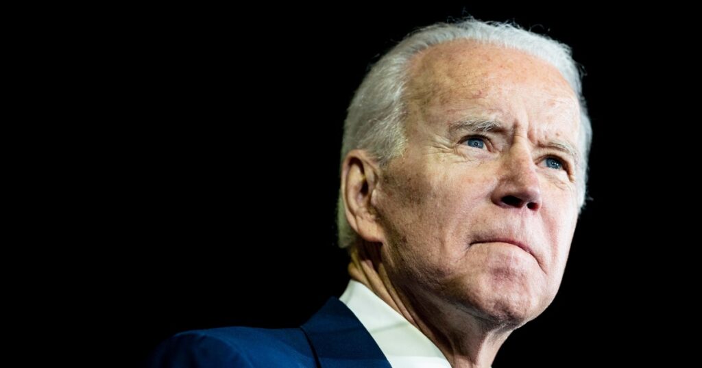 Mais oito democratas pedem que Biden se retire da corrida eleitoral de 2024