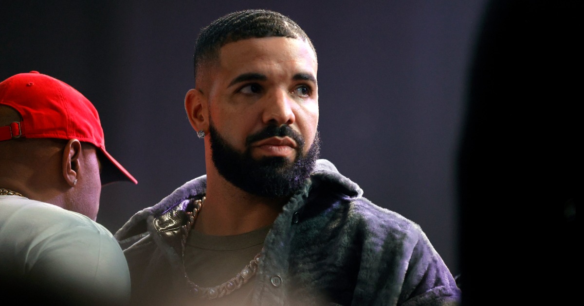 Mansão de Drake em Toronto é inundada em meio a chuvas intensas no Canadá que deixaram 167.000 clientes sem energia