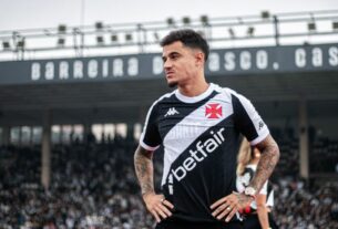 Neymar é vaiado durante apresentação de Coutinho no Vasco; veja vídeo