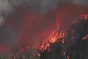 O maior incêndio florestal ativo do país devasta a Califórnia