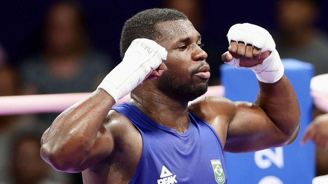 Olimpíada: Wanderley Pereira vence em sua estreia no boxe e avança às quartas