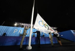 Organização da Olimpíada comete gafe e hasteia bandeira de cabeça para baixo