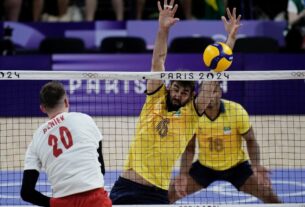 Paris 2024: Brasil perde de novo no vôlei masculino e se complica