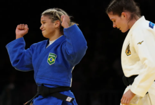 Larissa Pimenta venceu a atual campeã mundial e garantiu o bronze (Divulgação)