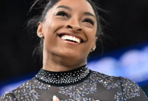 Paris 2024: Simone Biles rebate críticas sobre seu cabelo na competição