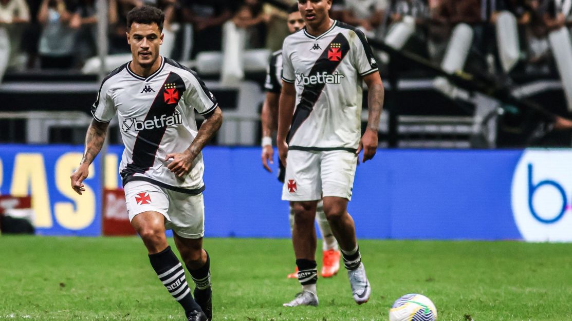 Philippe Coutinho tem reestreia discreta no Vasco em derrota para o Atlético-MG