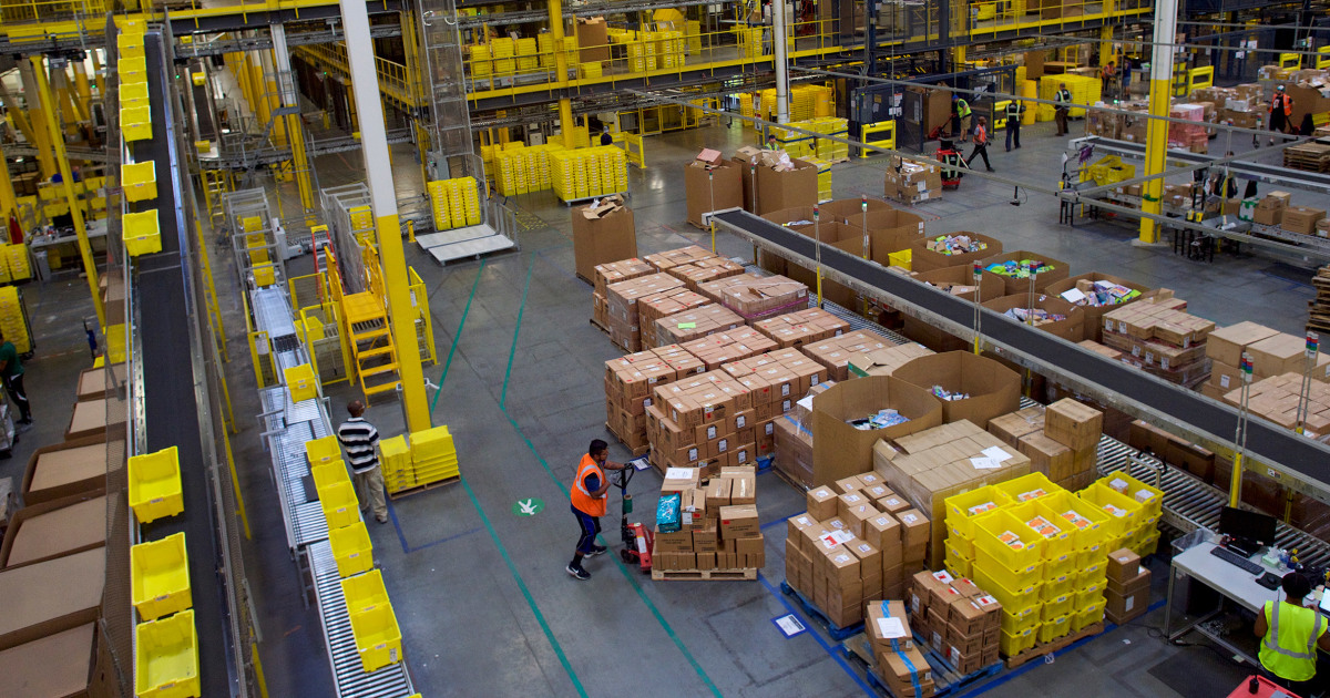 Prime Day da Amazon é uma causa "importante" de ferimentos em trabalhadores, segundo investigação do Senado