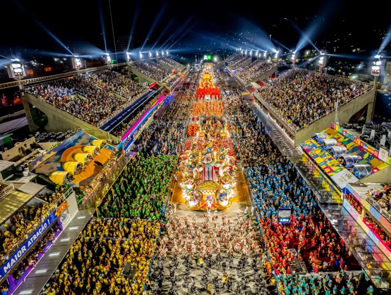 Rio Carnaval terá ingresso promocional com entrada para os 3 dias de desfiles em 2025