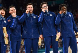 Seleção masculina de ginástica dos EUA conquista bronze, conquistando a primeira medalha olímpica em 16 anos