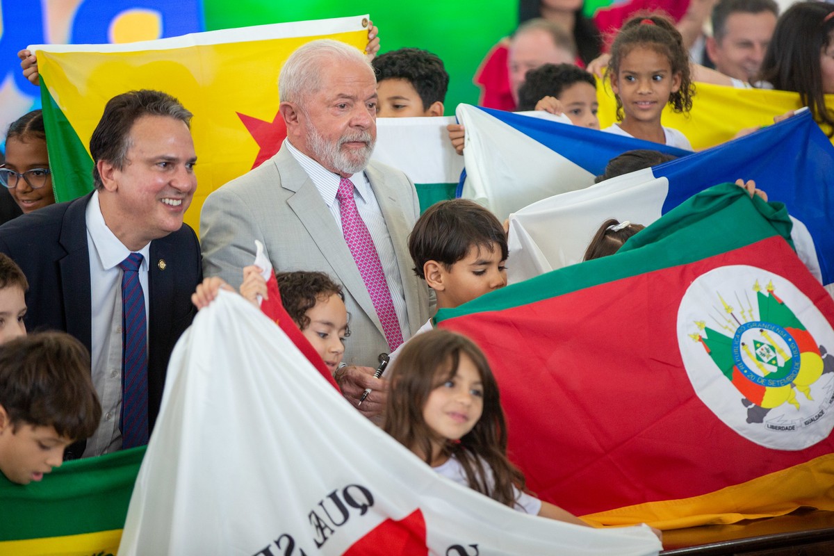 Sem previsão de novo plano do governo, Comissão do Senado aprova prorrogação da validade de metas nacionais para educação | Política