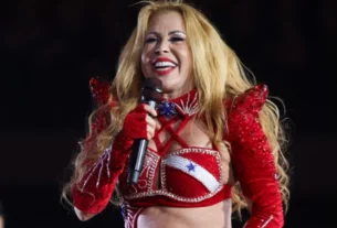 Show de Joelma é encerrado após pane elétrica em meio a temporal