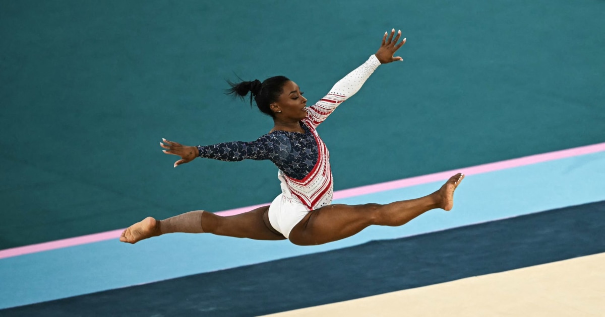 Simone Biles brilha na pista para garantir o ouro da equipe em Paris