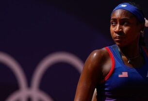 Tênis: Coco Gauff discute com árbitro, chora e é eliminada da Olimpíada