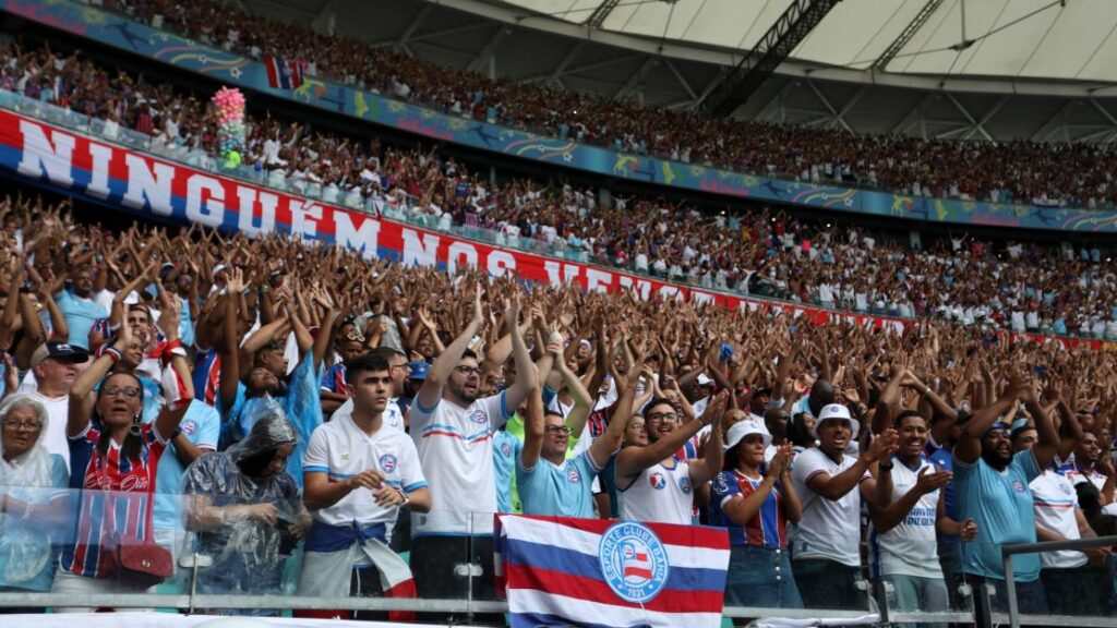 Torcida do Bahia esgota ingressos para jogo contra o Corinthians