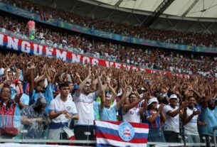 Torcida do Bahia esgota ingressos para jogo contra o Corinthians