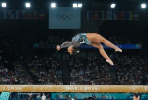 Trave forte, solo e barras assimétricas de Jordan Chiles na qualificação de ginástica