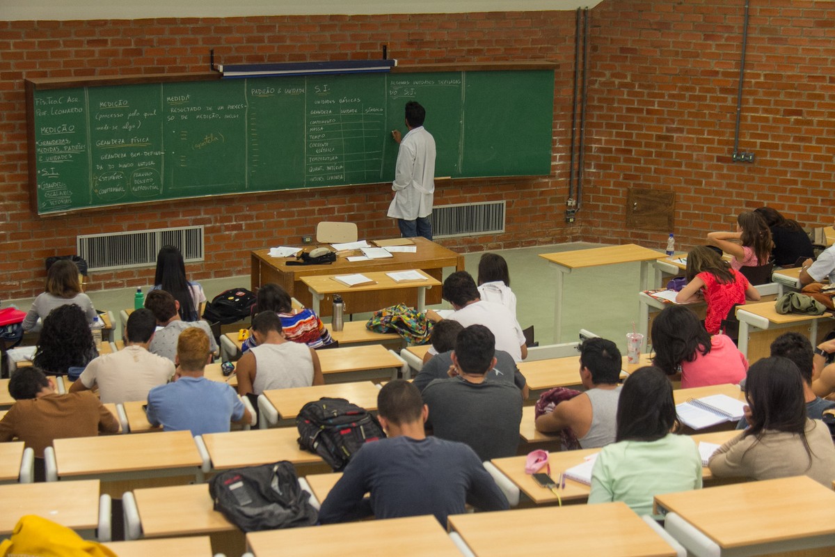 Volta às aulas na UnB: Depois de 67 dias de greve, professores e estudantes retornam nesta quarta (26)