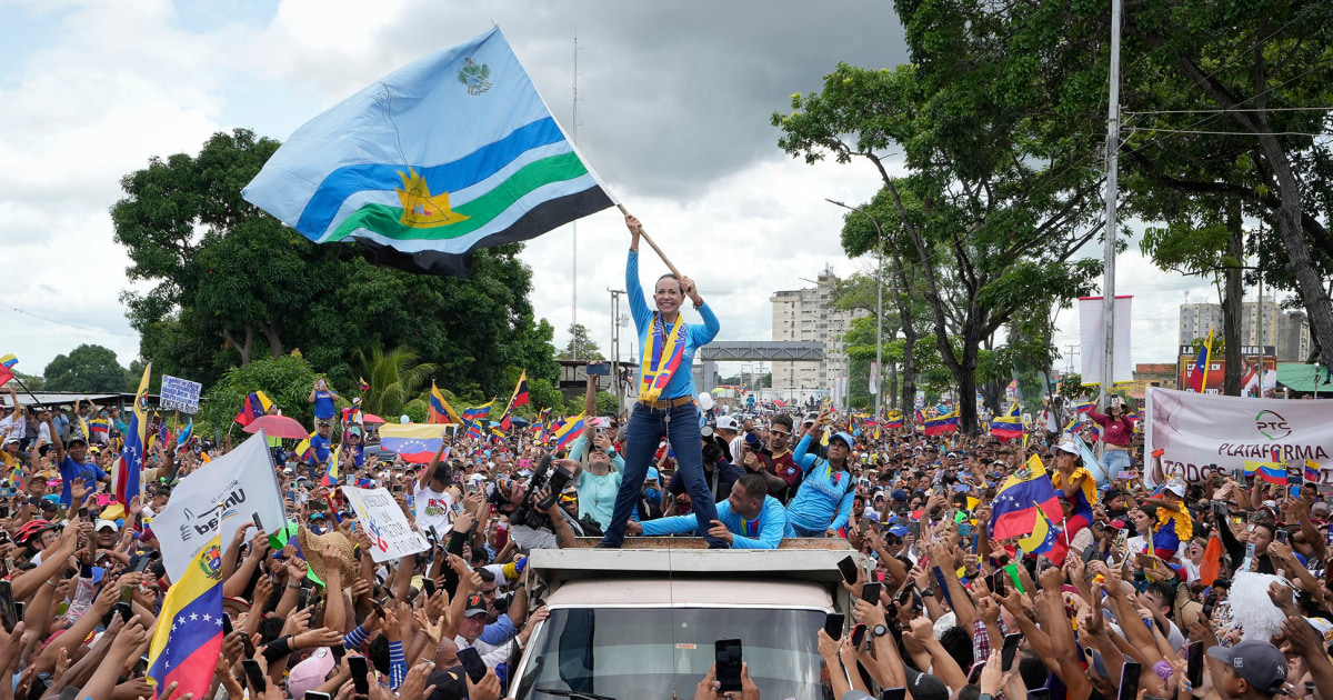 reeleger Maduro ou escolher oposição após 25 anos