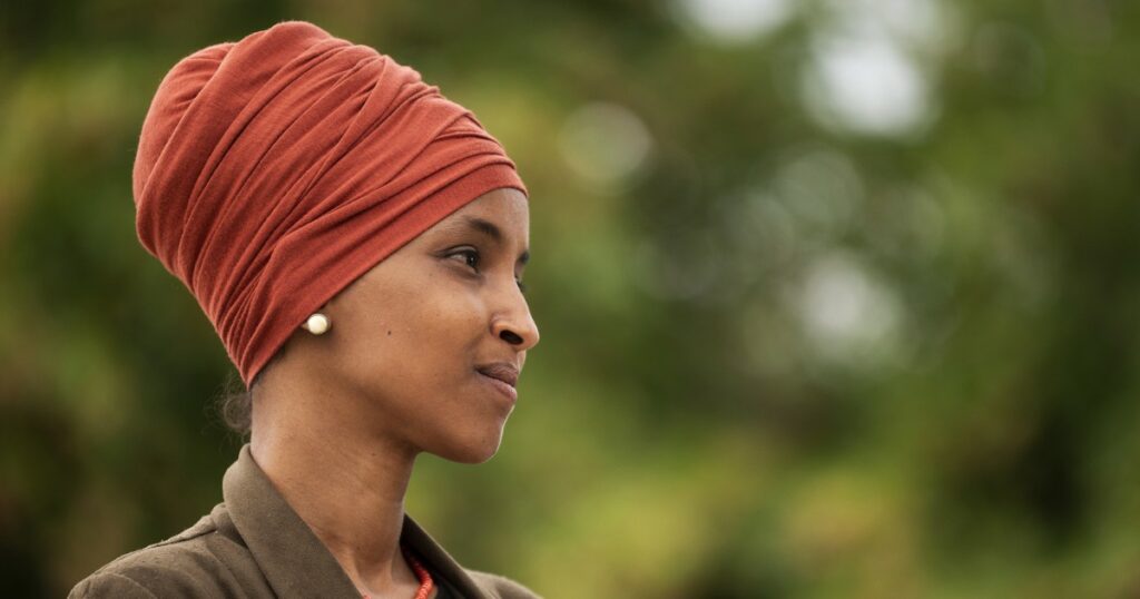 A deputada Ilhan Omar vence as primárias do 5º distrito congressional de Minnesota na eleição de 2024 contra Don Samuels