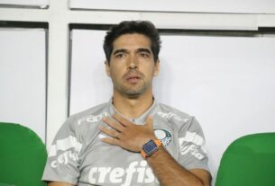 Abel Ferreira é expulso por gesto obsceno em Palmeiras x Flamengo; entenda