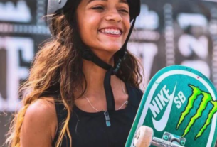 Após garantir bronze no skate, Rayssa Leal retorna ao colégio e ganha homenagem