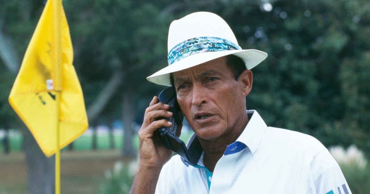 Chi Chi Rodriguez, jogador de golfe do Hall da Fama conhecido por suas travessuras nos greens, morre aos 88 anos