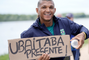 Isaquias Queiroz levou a prata na canoagem C1 1000m (Alexandre Loureiro/COB)