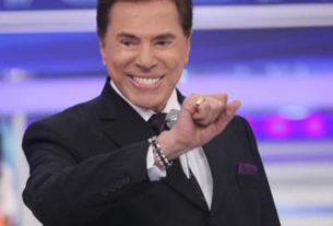 Corinthians homenageia Silvio Santos e anuncia jogadores no estilo “pião da felicidade”