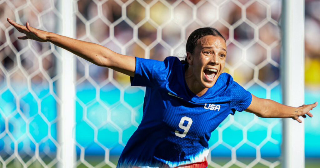 EUA derrotam Brasil por 1 a 0 e conquistam ouro olímpico no futebol feminino