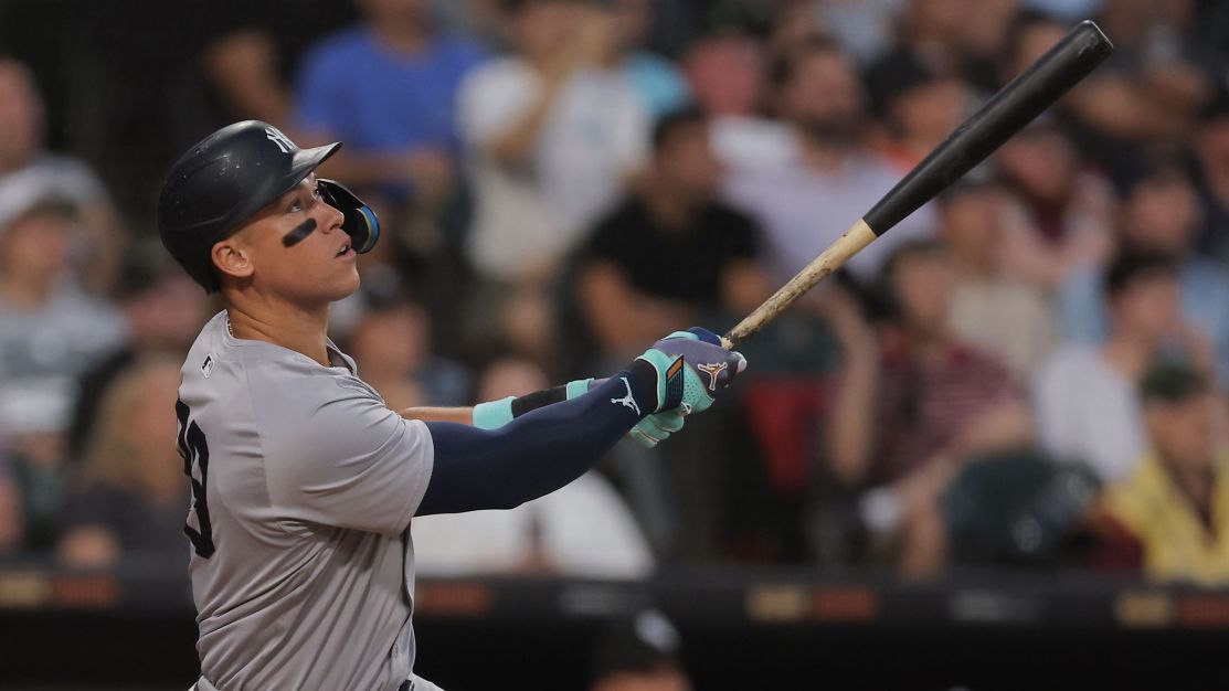 Estrela do New York Yankees se torna o mais rápido a atingir 300 home runs na MLB