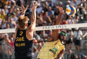 Evandro e Arthur são eliminados nas quartas de final do vôlei de praia