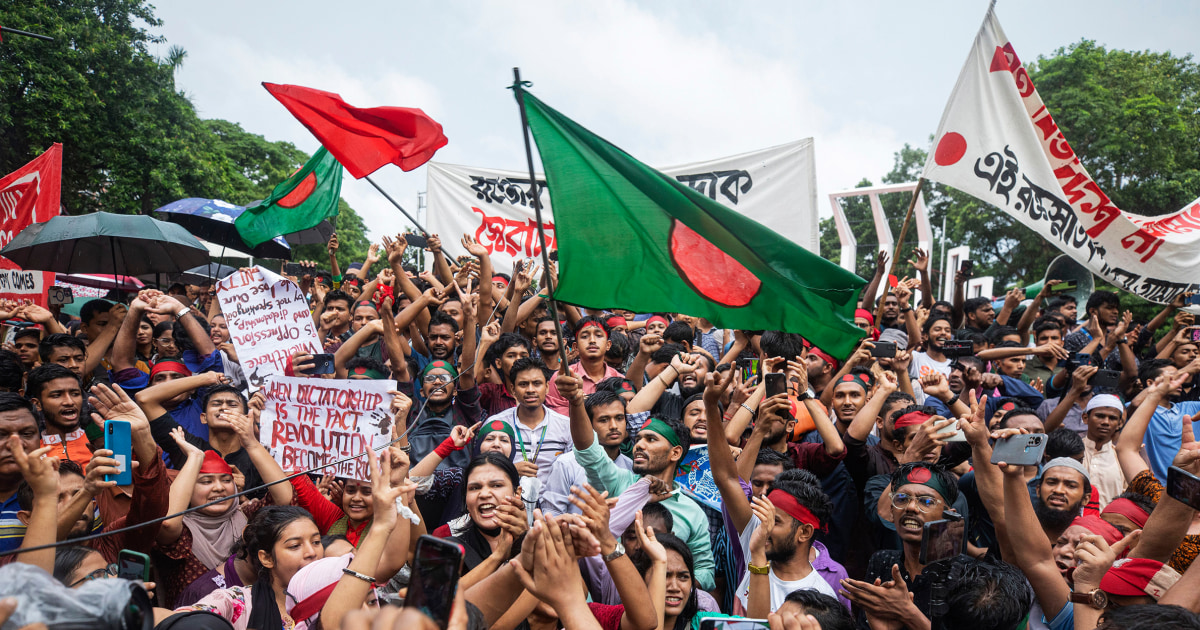 Ex-líder de Bangladesh pede inquérito sobre assassinatos durante distúrbios que levaram à sua deposição